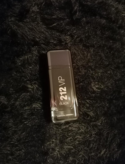 🏆 Trío – Lacoste Blanc, Valentino Born in Roma & 212 VIP Black 🏆